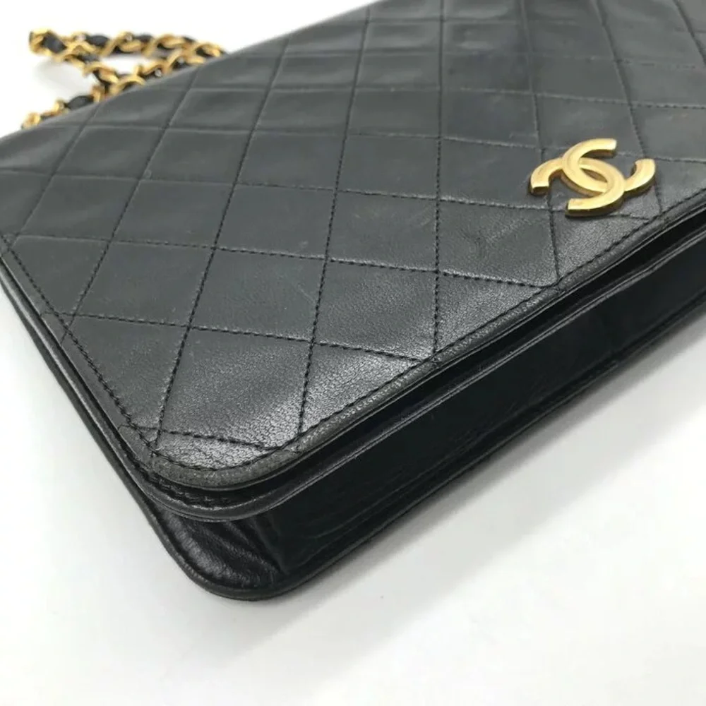 Authentic CHANEL black single flap lambskin classic bag 24k gold hardware - Picture 5 of 10